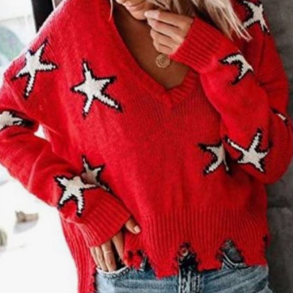 Vici Stellar Weekend Distressed Red Star Raw Hem Crop Sweater S/M NWT